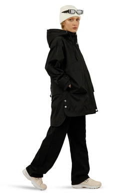 خرید کاپشن زنانه ، داخل خزدار کلاهدار از برند پاتن جامه ، پوشاک آقایان و خانم ها ارسال رایگان. 