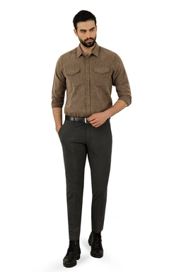 پیراهن طرح چهارخانه دو جیب در دار پشمی مردانه رنگ قهوه ای ، از برند پاتن جامه. 