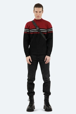 پلیور بافت مردانه ، یقه گرد سر آستین دور کمر و یقه کشبافت، رنگ مشکی قرمز طرح دار. 