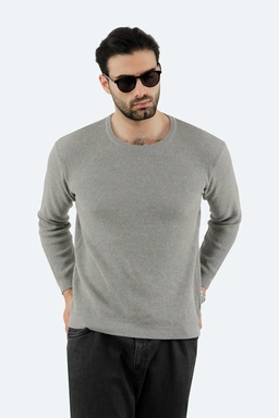 بافت مردانه رنگ طوسی روشن ، بافت یقه گرد استایل نیمه جذب. 