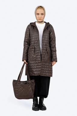 پافر شمعی همراه با کیف همرنگ ، ژیله کلاهدار بدون آستین زنانه ، ارسال رایگان و سریع. 