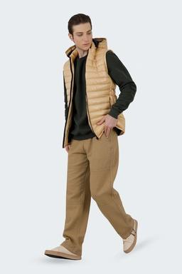 خرید پافر مردانه نیمه براق رنگ کرم،  ژیله و جلیقه پاییزه مردانه ارسال رایگان.