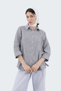 شومیز زنانه یقه برگردان ، شومیز با آستین سه ربع خنک مناسب فصول گرم و نیمه گرم. 