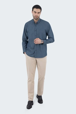 خرید پیراهن آستین بلند مردانه ساده اسپرت ، پیراهن نخی سرمه ای سیر ، یقه برگردان دکمه دار بدون جیب .