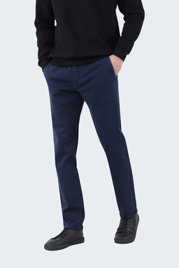 شلوار کتان مردانه مدل راسته ، رنگ سرمه ای با فاق متوسط ، خرید آنلاین ارسال رایگان. 