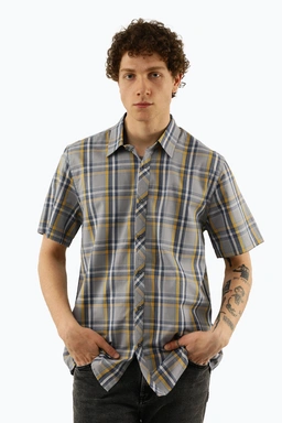   پیراهن طرح چهارخانه مردانه دارای بدون جیب و یقه برگردان ، مدل پیراهن رگولار معمولی.