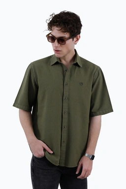 خرید پیراهن اسپرت مردانه آستین کوتاه قواره دار ، رنگ سبز تیره روشن ارسال رایگان و سریع.