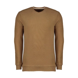 تیشرت آستین بلند مردانه تولید پاتن جامه می باشد. جنس تیشرت صد در صد پنبه (سلانیک) می باشد. پارچه برا