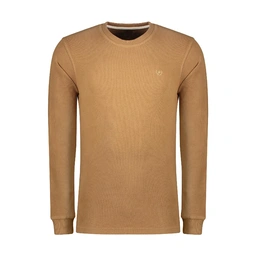 تیشرت آستین بلند مردانه تولید پاتن جامه می باشد. جنس تیشرت صد در صد پنبه پارچه خار خورده (سلانیک) می