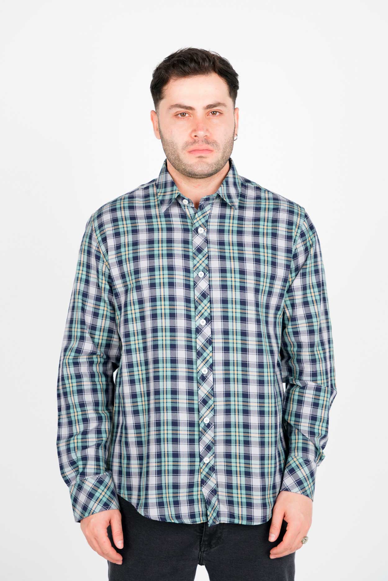 پیراهن آستین بلند یقه برگردان چهارخانه مردانه