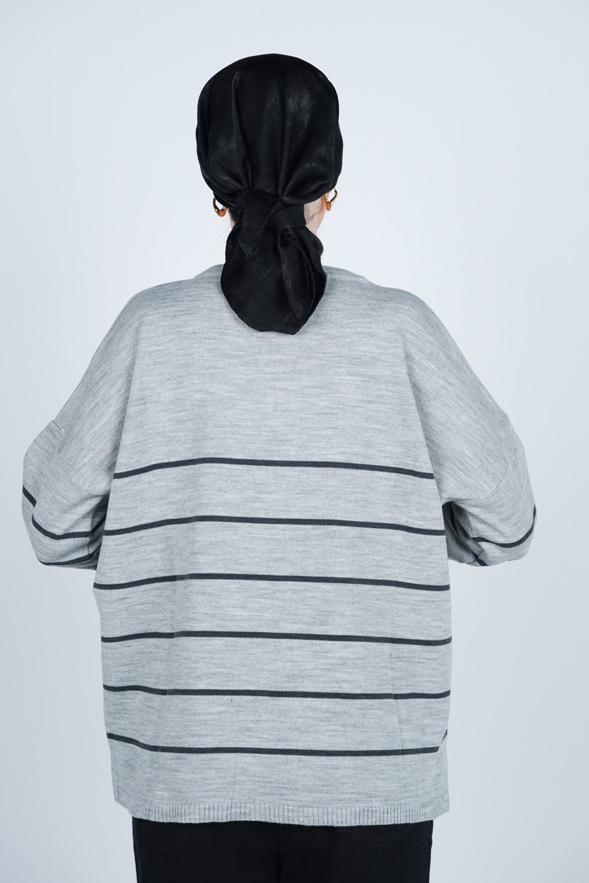 بافت یقه گرد راه راه آستین بلند زنانه 