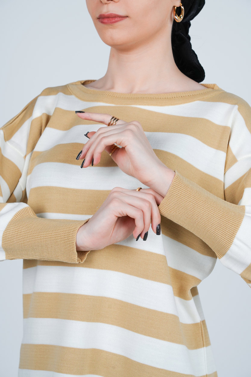 بافت آستین بلند یقه گرد راه راه زنانه 